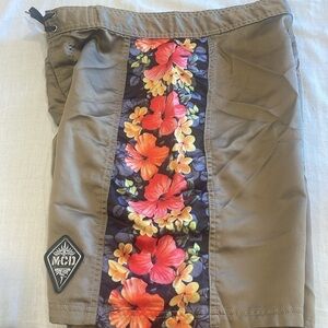 27033 Vintage 90’s MCD Satin Floral Boardshorts brown gold color SZ 30 see pics